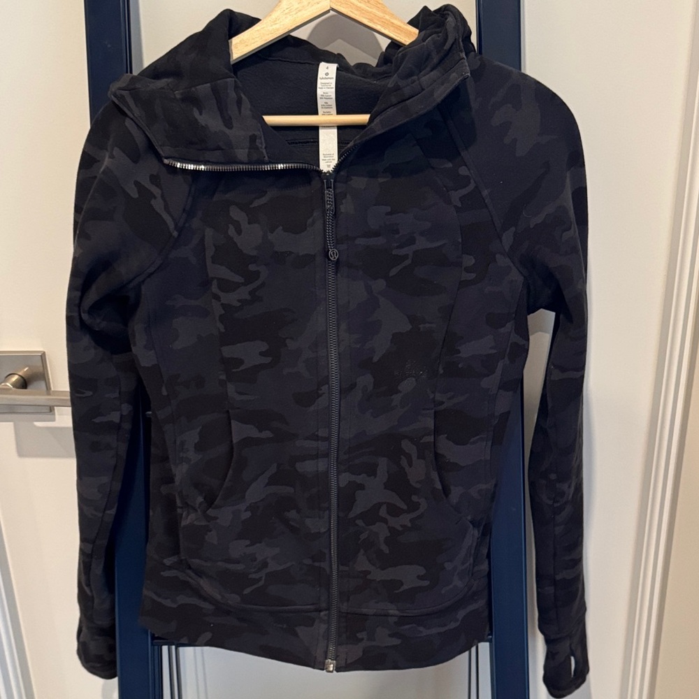 Lululemon Black Camouflage scuba Zip-Up Hoodie